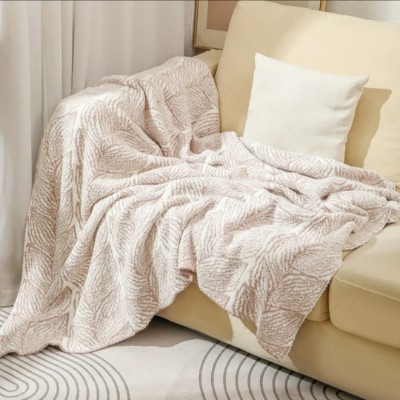 Beige pattern throw blanket 3500