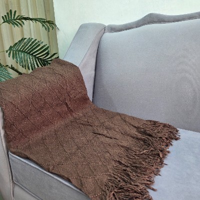 Brown knitted throw blanket 2000