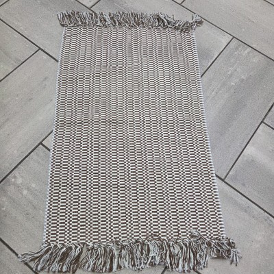 Brown  woven floor mat short
