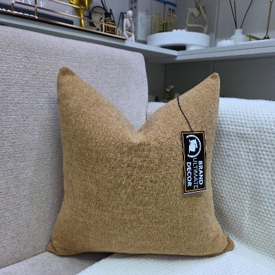 Deluxe beige pillow cover 