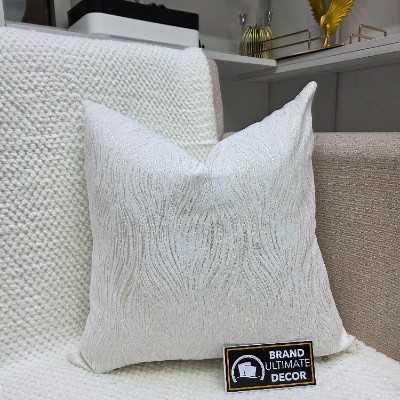 E_white and gold pillow cover