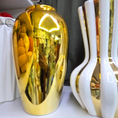 Gold ceramic vase 