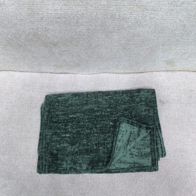 Green velvet bed runner 