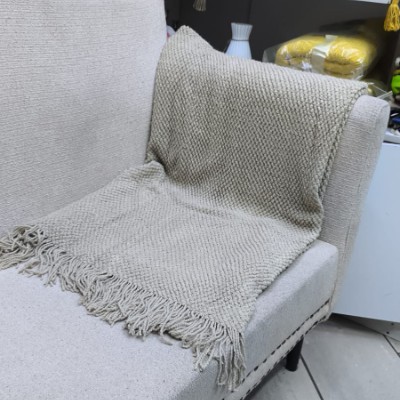 Knitted throw blanket beige L