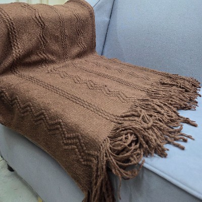 Knitted  throw blanket brown wave
