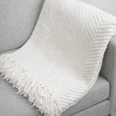 Knitted white throw blanket 2800