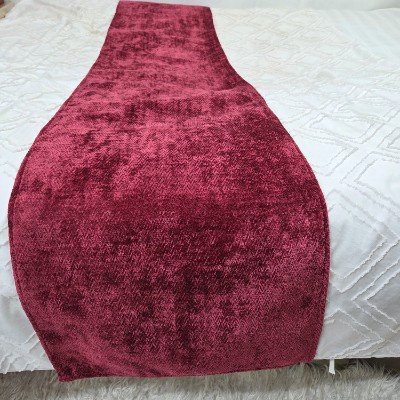 Maroon bed runner 