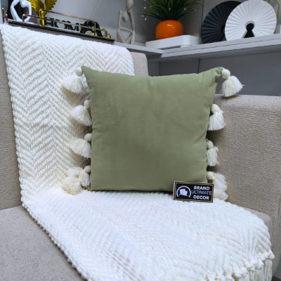 Velvet with tassel sage green 